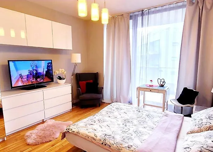 Homecomfort Romantic アパート ワルシャワ